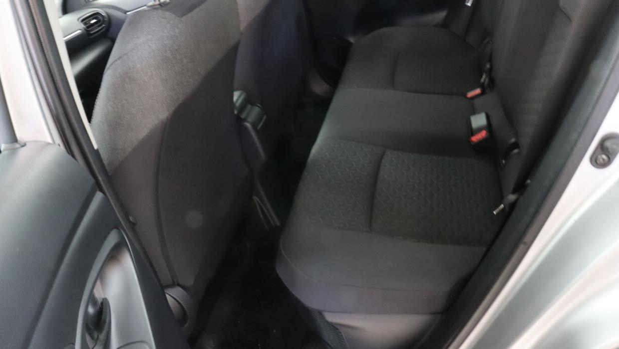 TOYOTA Yaris Cross 2024