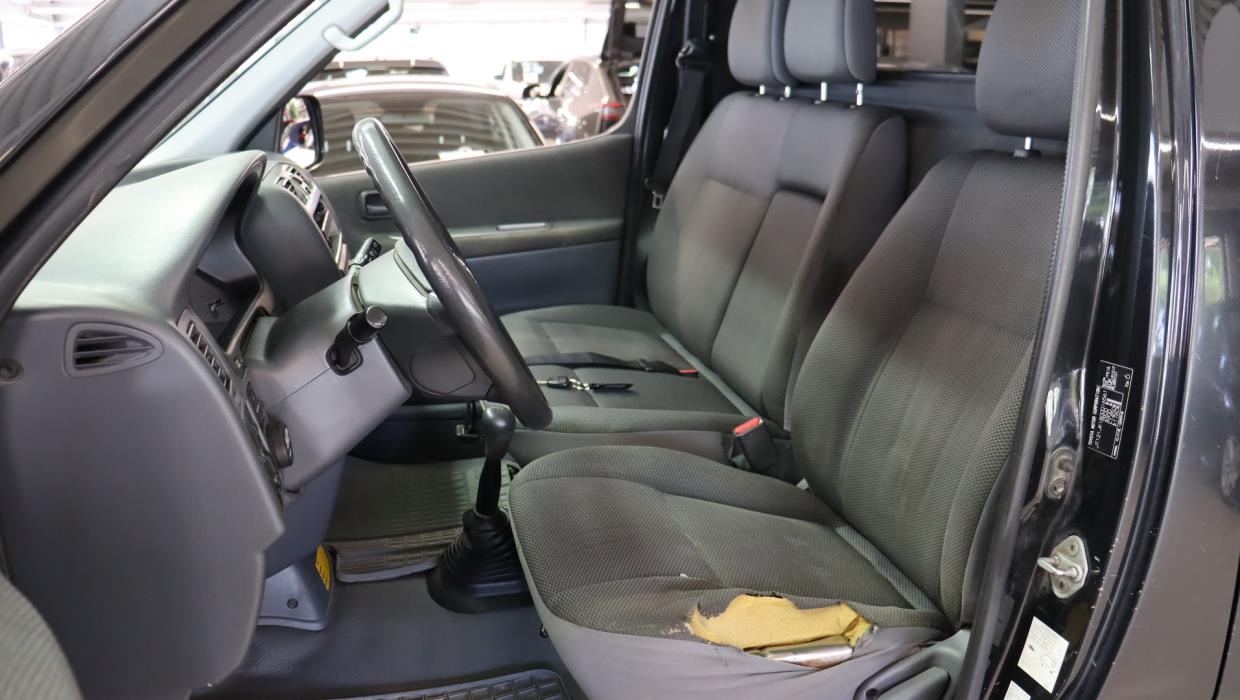 TOYOTA Hiace 2010