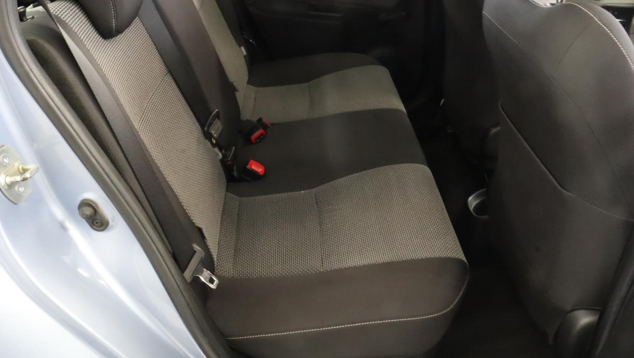 TOYOTA Yaris 2014