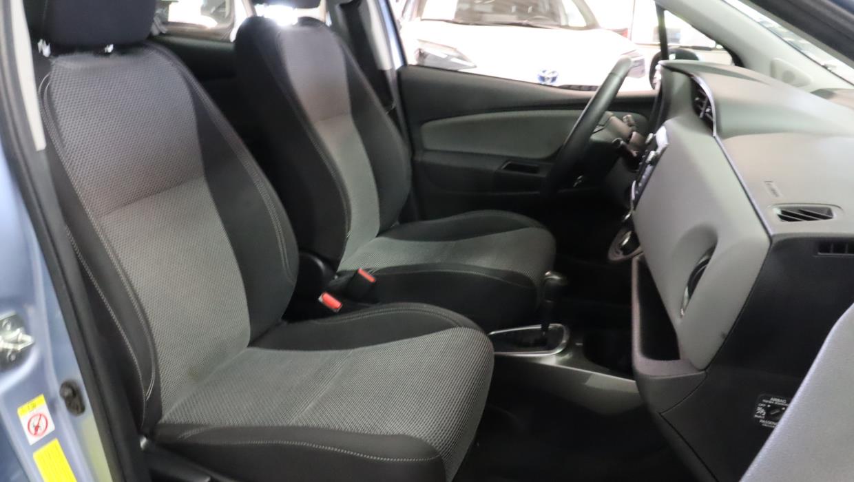 TOYOTA Yaris 2014