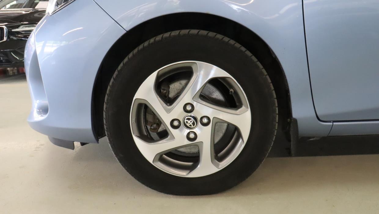 TOYOTA Yaris 2014