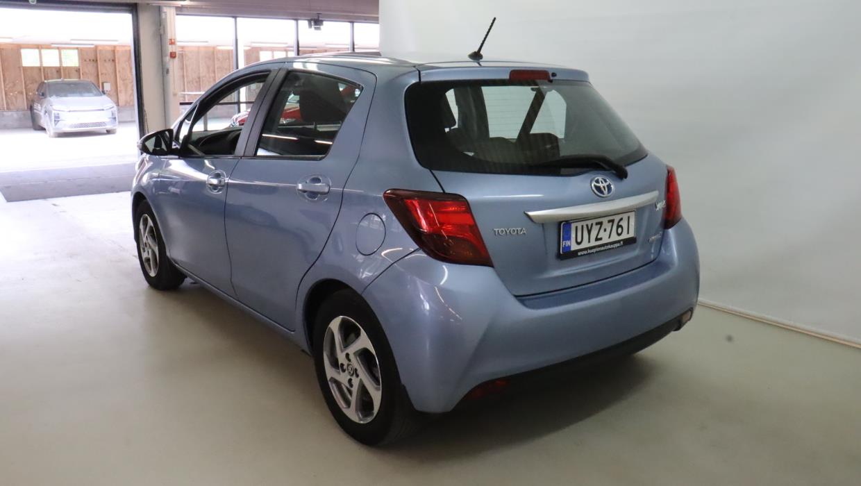 TOYOTA Yaris 2014