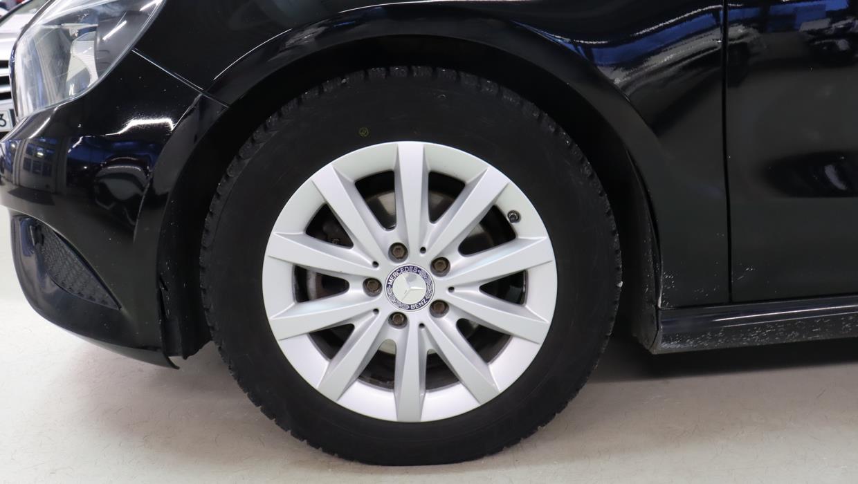 MERCEDES-BENZ A 2014