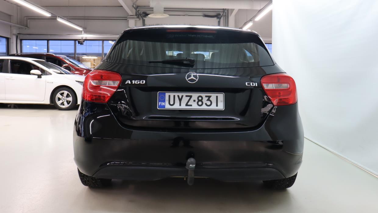MERCEDES-BENZ A 2014