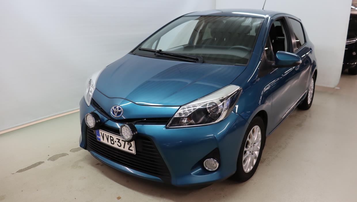 TOYOTA Yaris 2013