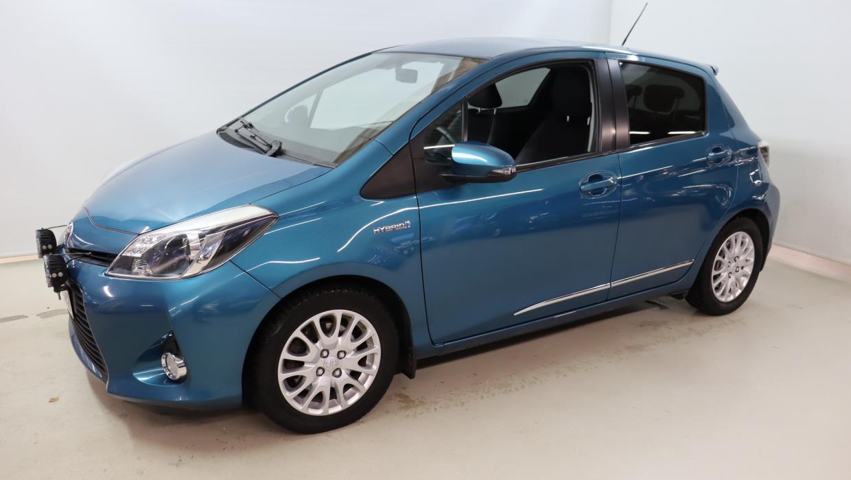 TOYOTA Yaris 2013