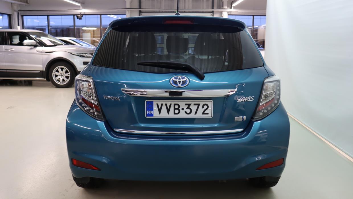 TOYOTA Yaris 2013