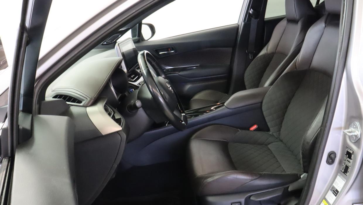 TOYOTA C-HR 2020