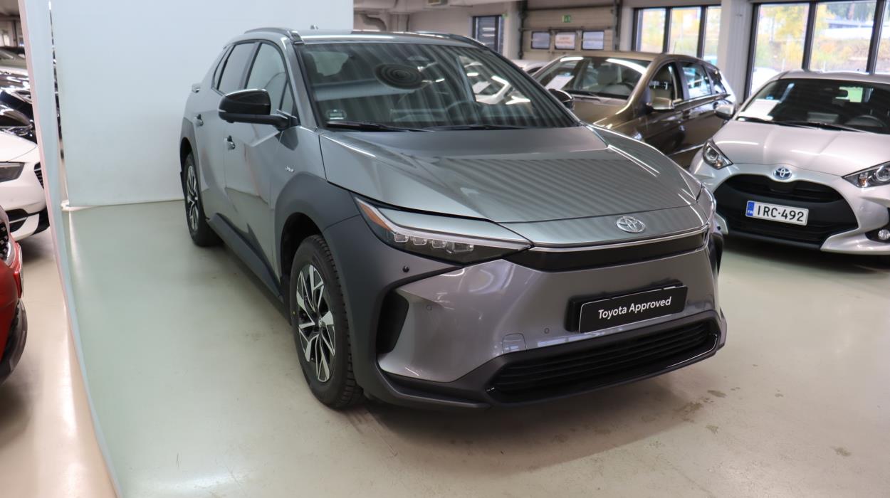 TOYOTA bZ4X 2024