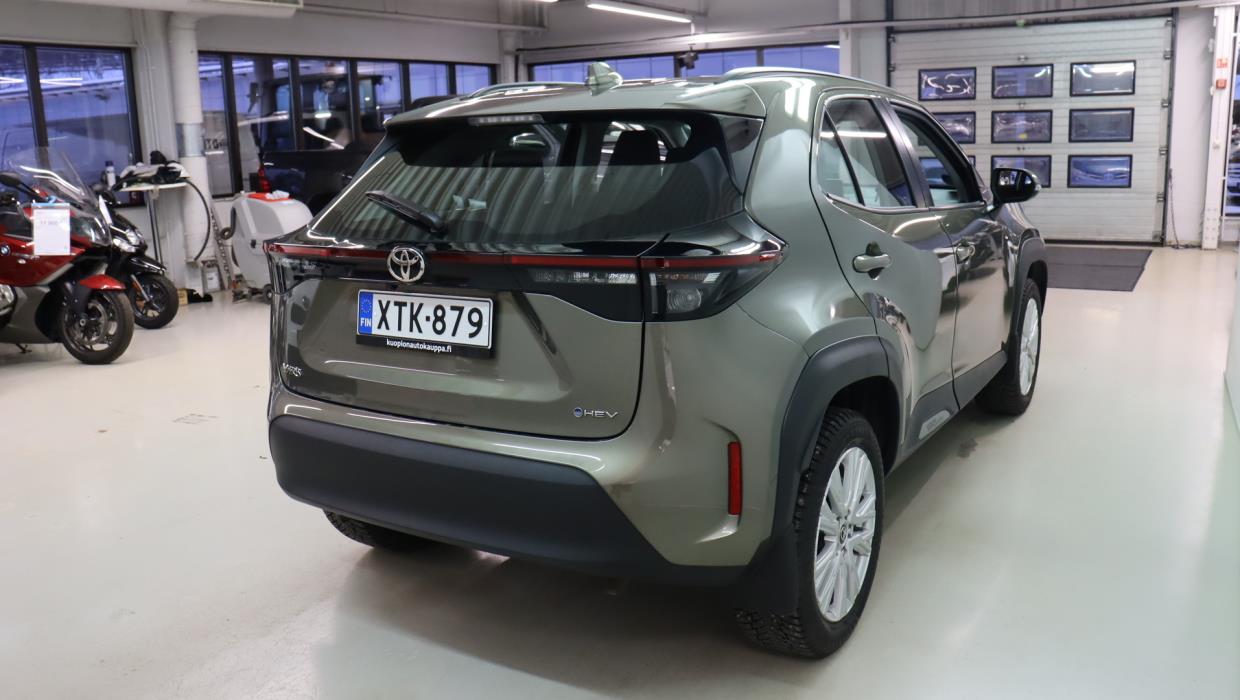TOYOTA Yaris Cross 2025
