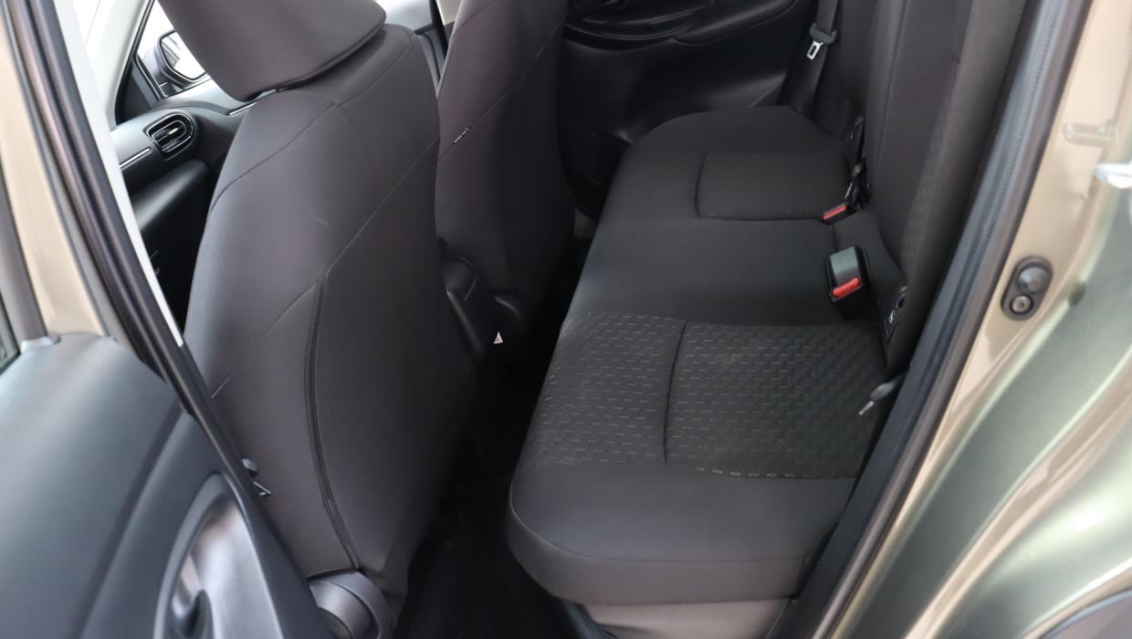 TOYOTA Yaris Cross 2025