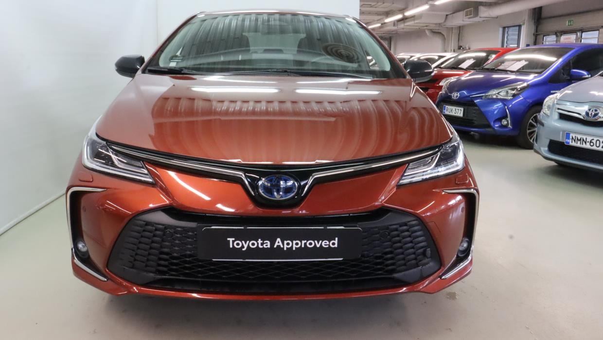 TOYOTA Corolla 2025