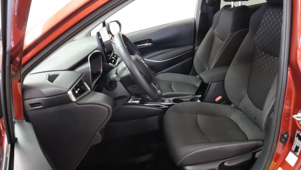 TOYOTA Corolla 2025