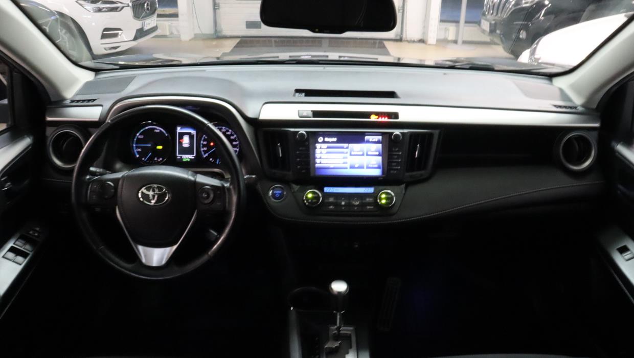 TOYOTA RAV4 2018
