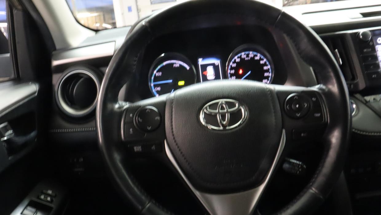 TOYOTA RAV4 2018