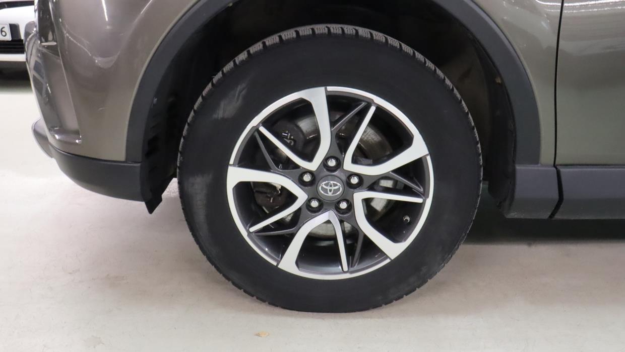 TOYOTA RAV4 2018
