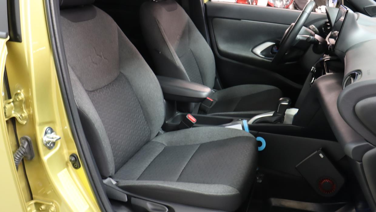 TOYOTA Yaris Cross 2022