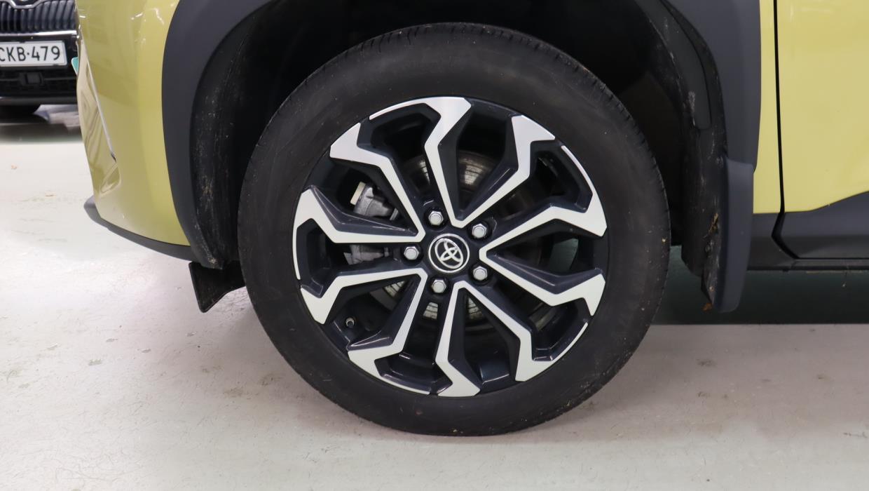 TOYOTA Yaris Cross 2022