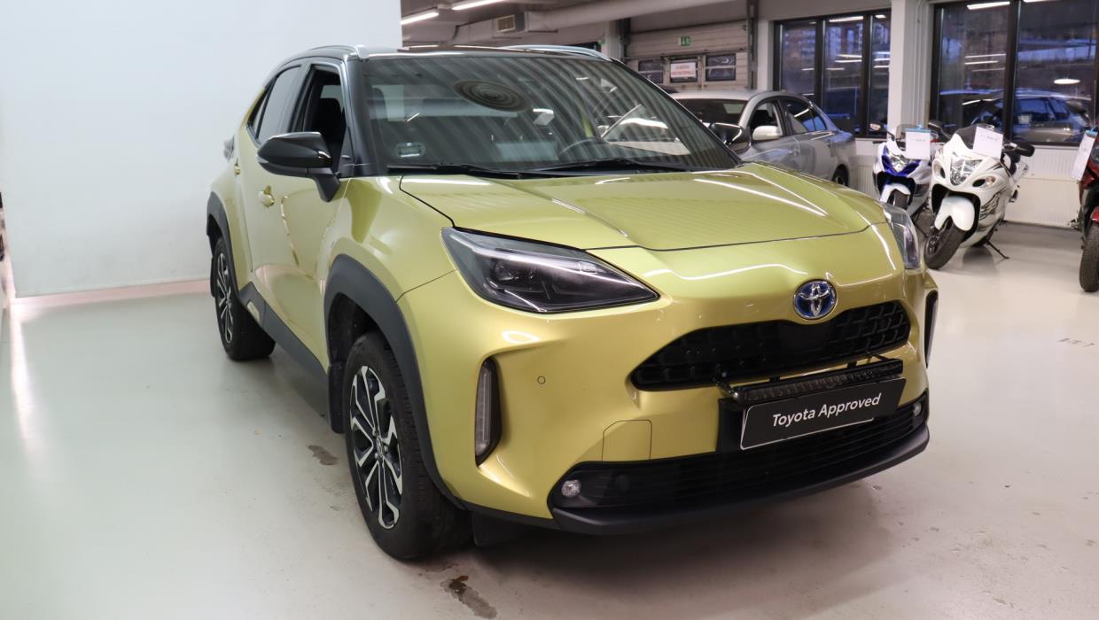 TOYOTA Yaris Cross 2022