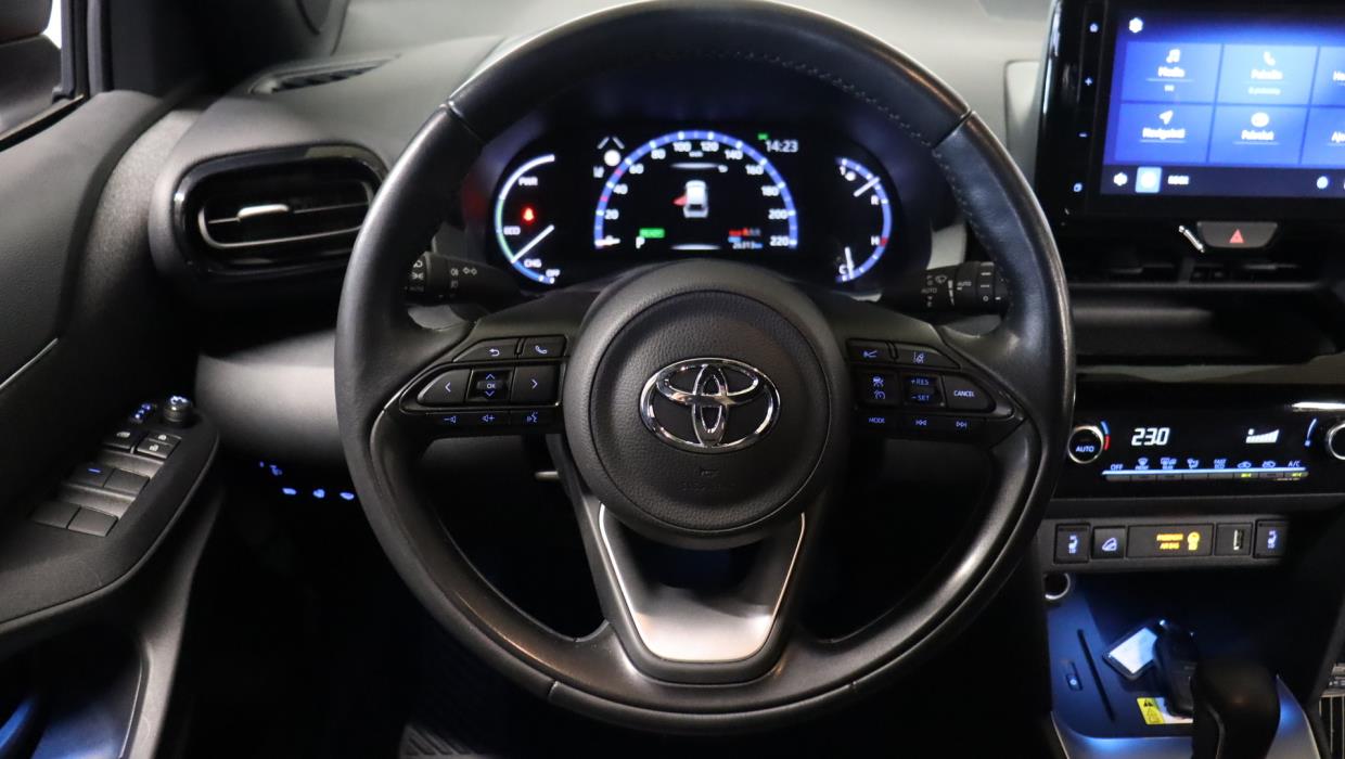 TOYOTA Yaris Cross 2022