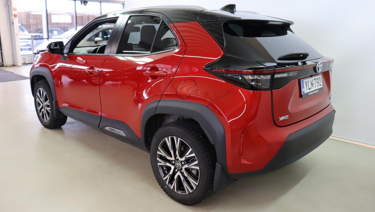 TOYOTA Yaris Cross 2022