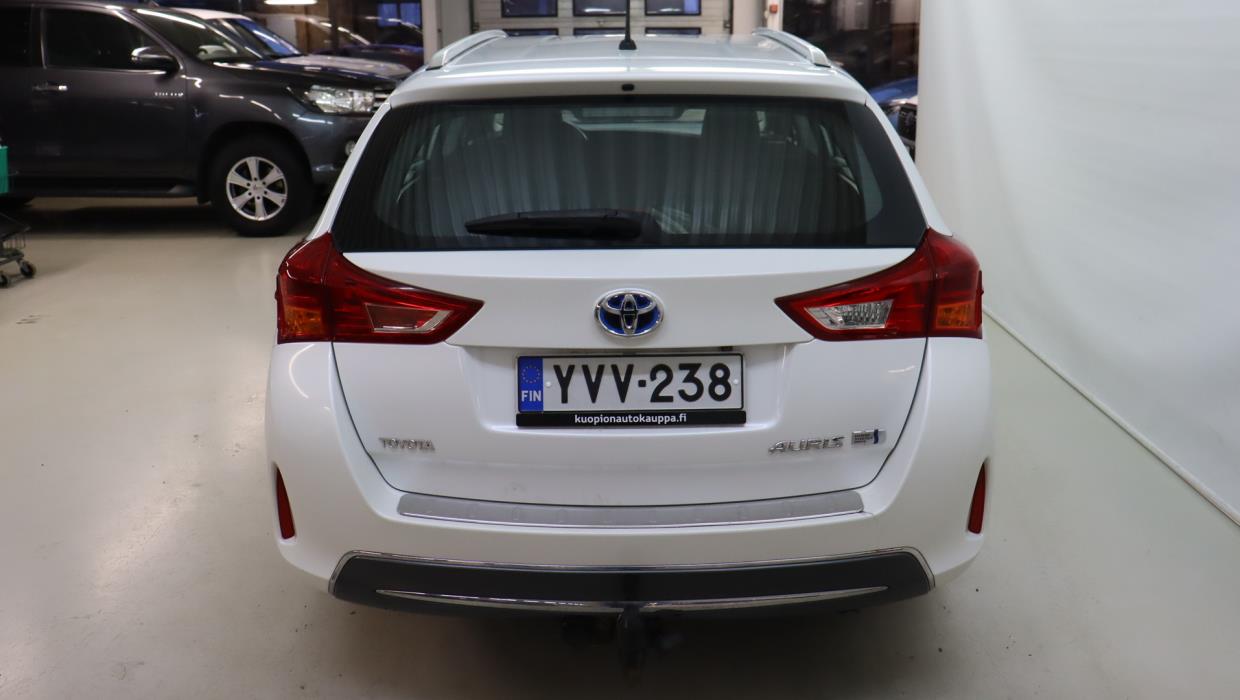 TOYOTA Auris 2013