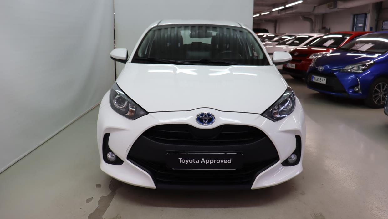 TOYOTA Yaris 2021