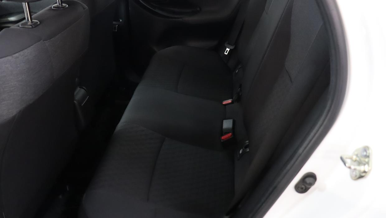 TOYOTA Yaris 2021