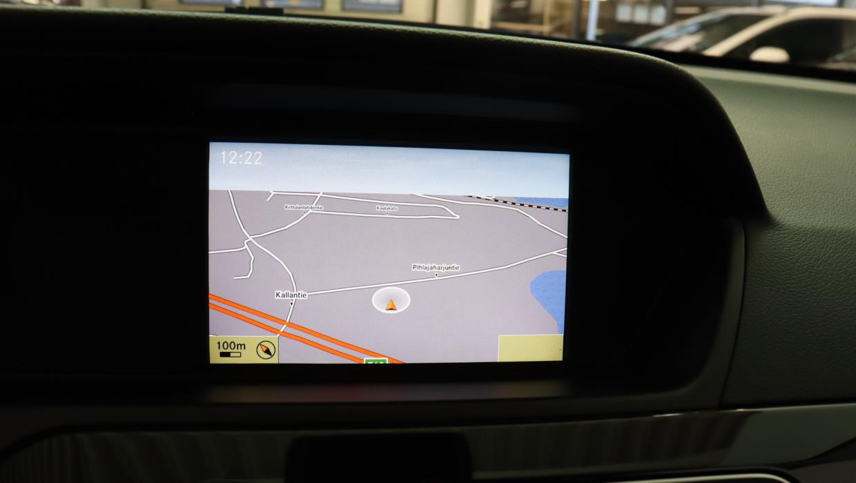 MERCEDES-BENZ C 2012