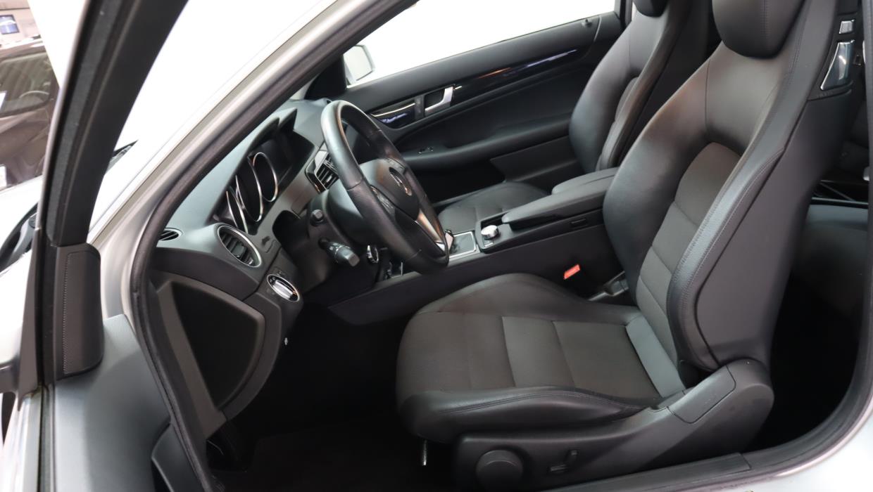 MERCEDES-BENZ C 2012