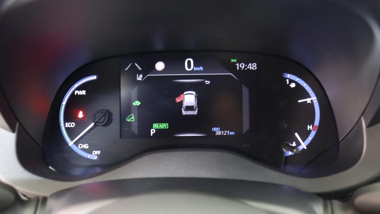 TOYOTA Yaris Cross 2024