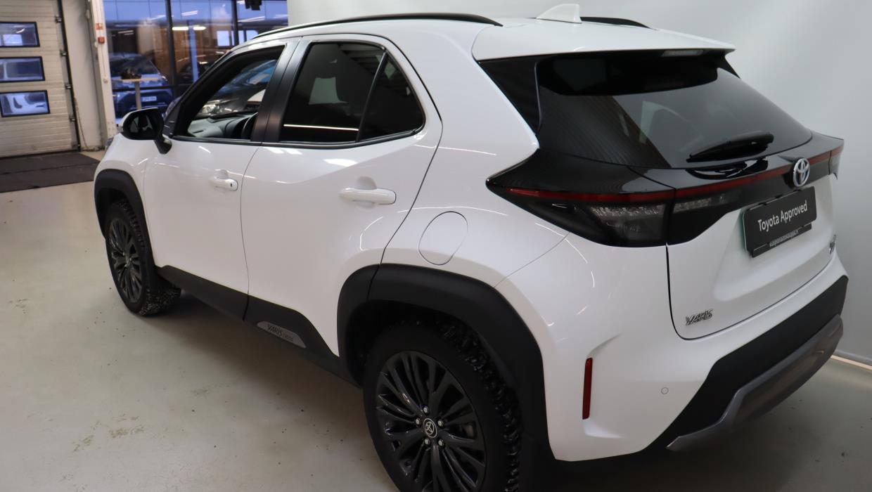 TOYOTA Yaris Cross 2024