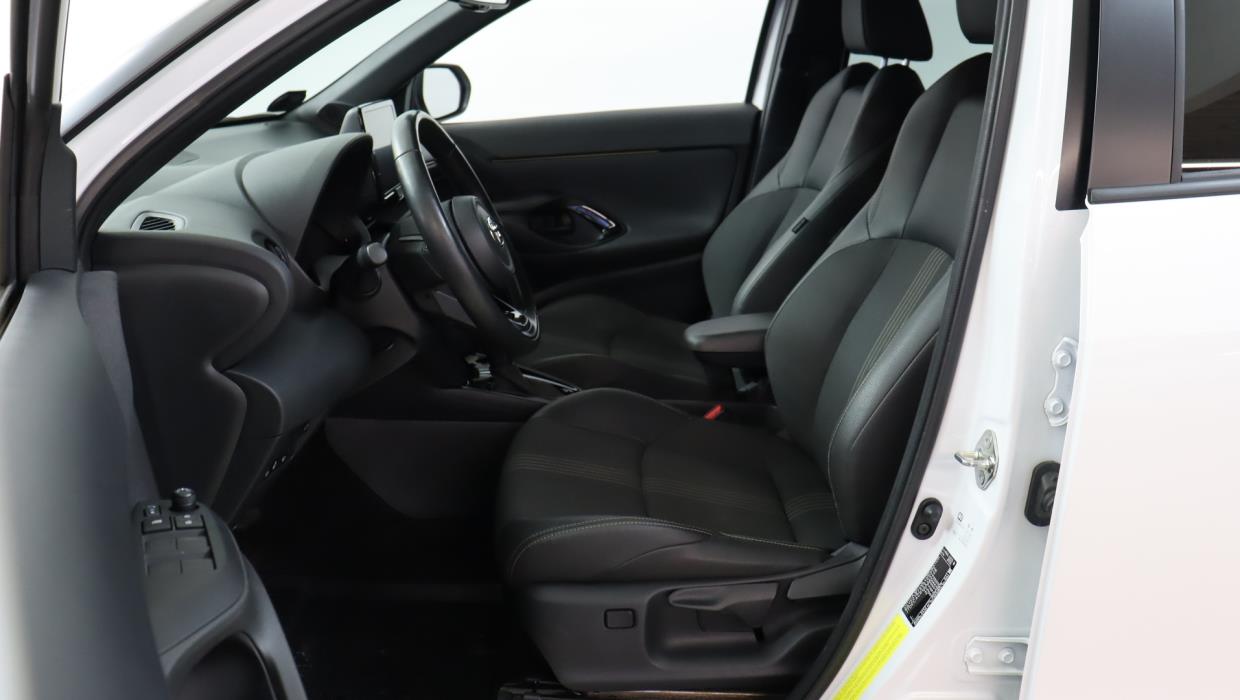 TOYOTA Yaris Cross 2024