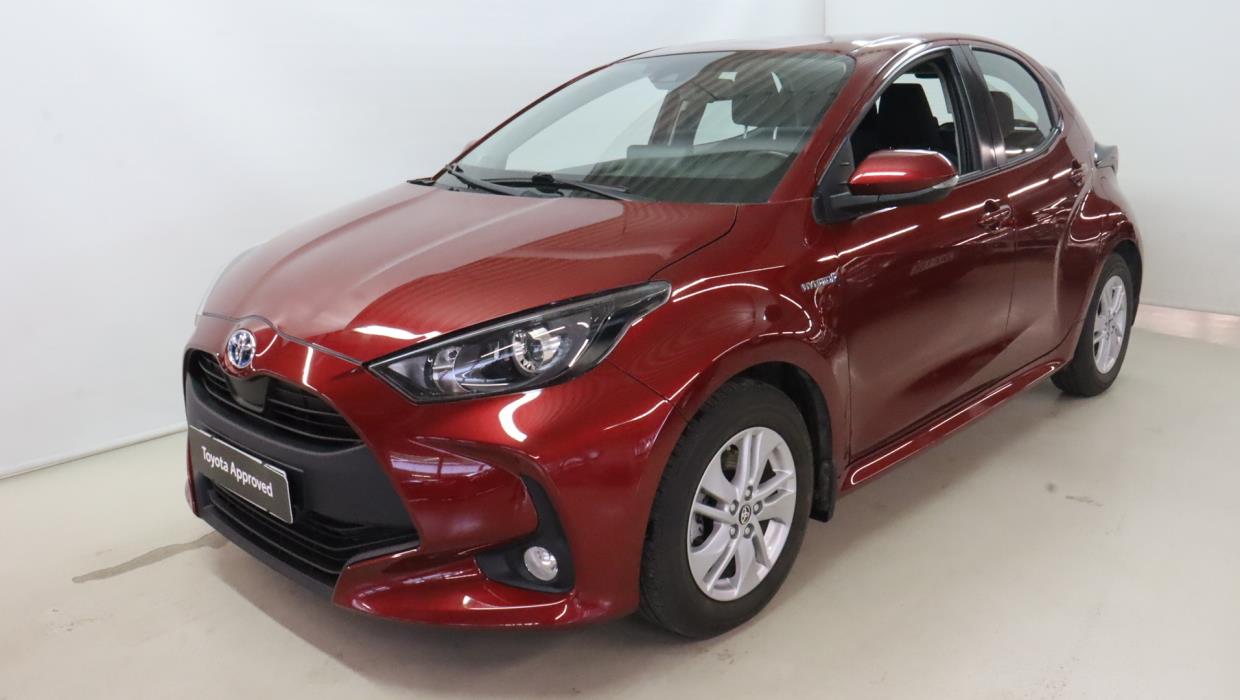 TOYOTA Yaris 2021