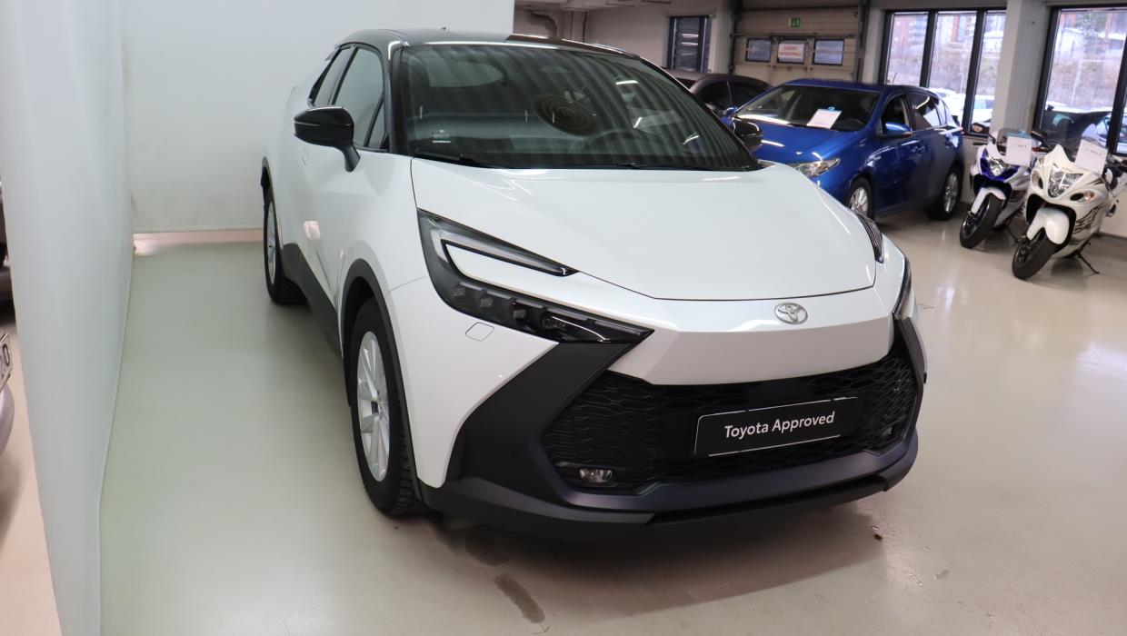 TOYOTA C-HR 2024