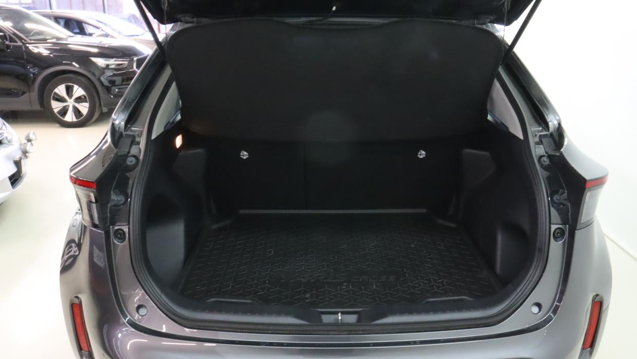 TOYOTA Yaris Cross 2025