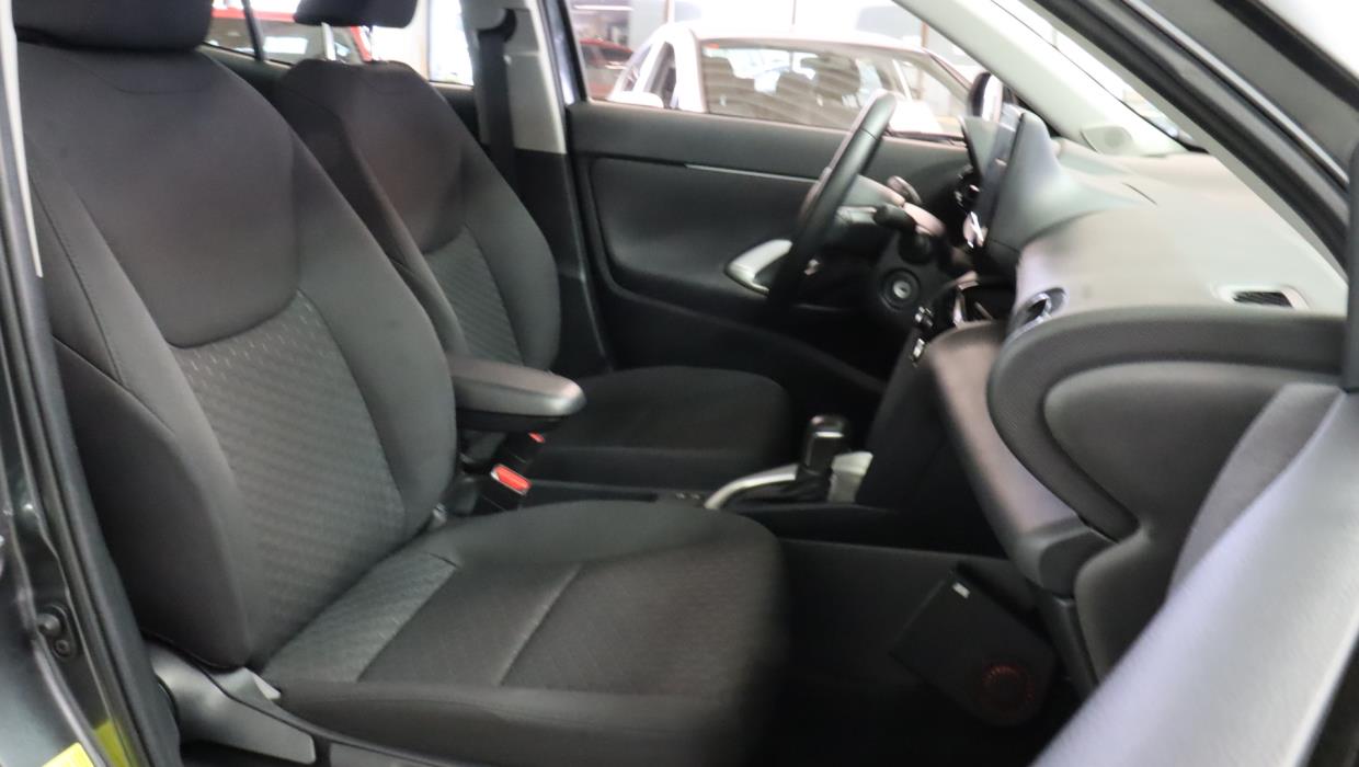 TOYOTA Yaris Cross 2025
