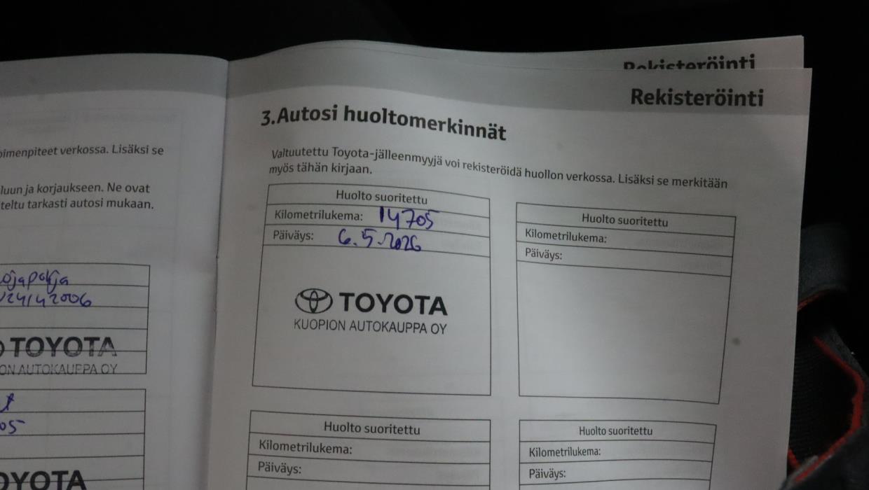 TOYOTA bZ4X 2025