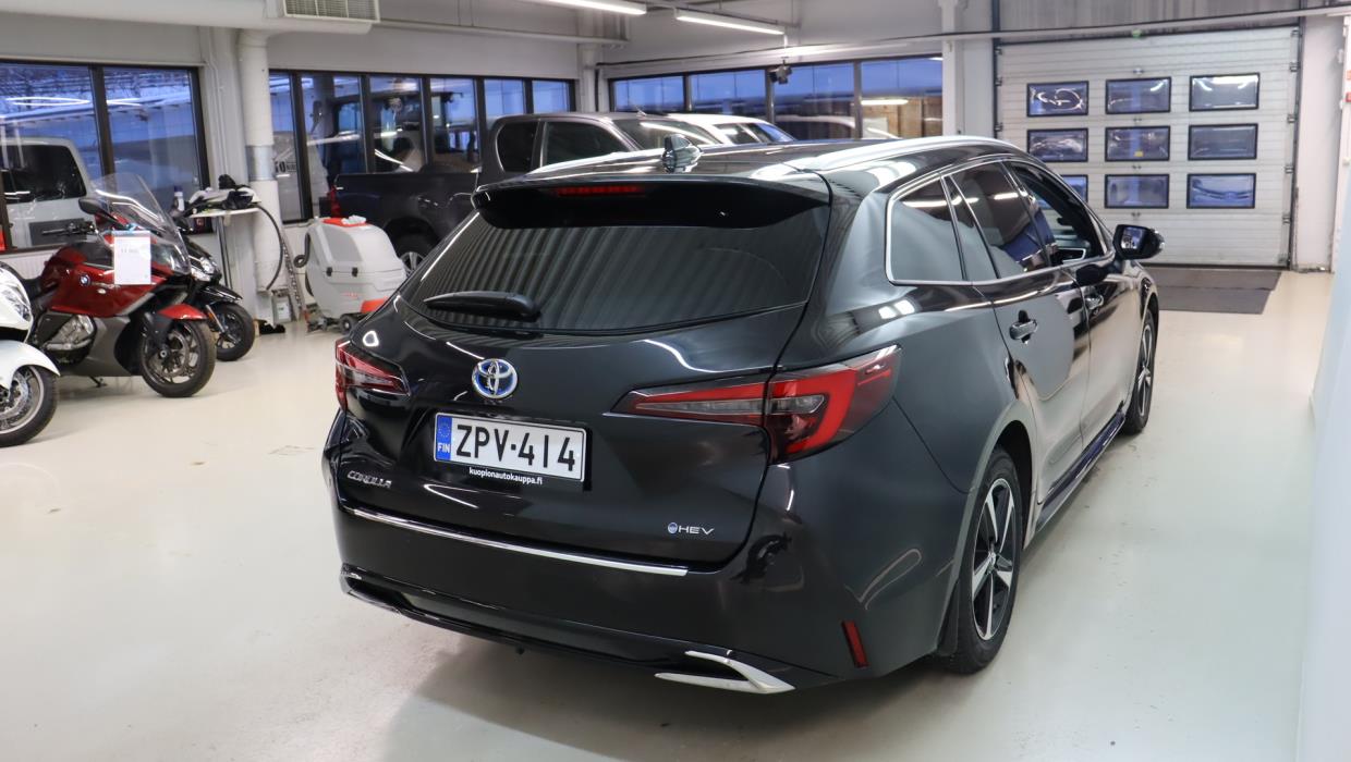 TOYOTA Corolla 2025