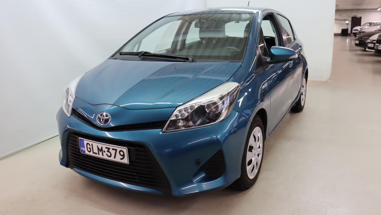 TOYOTA Yaris 2013