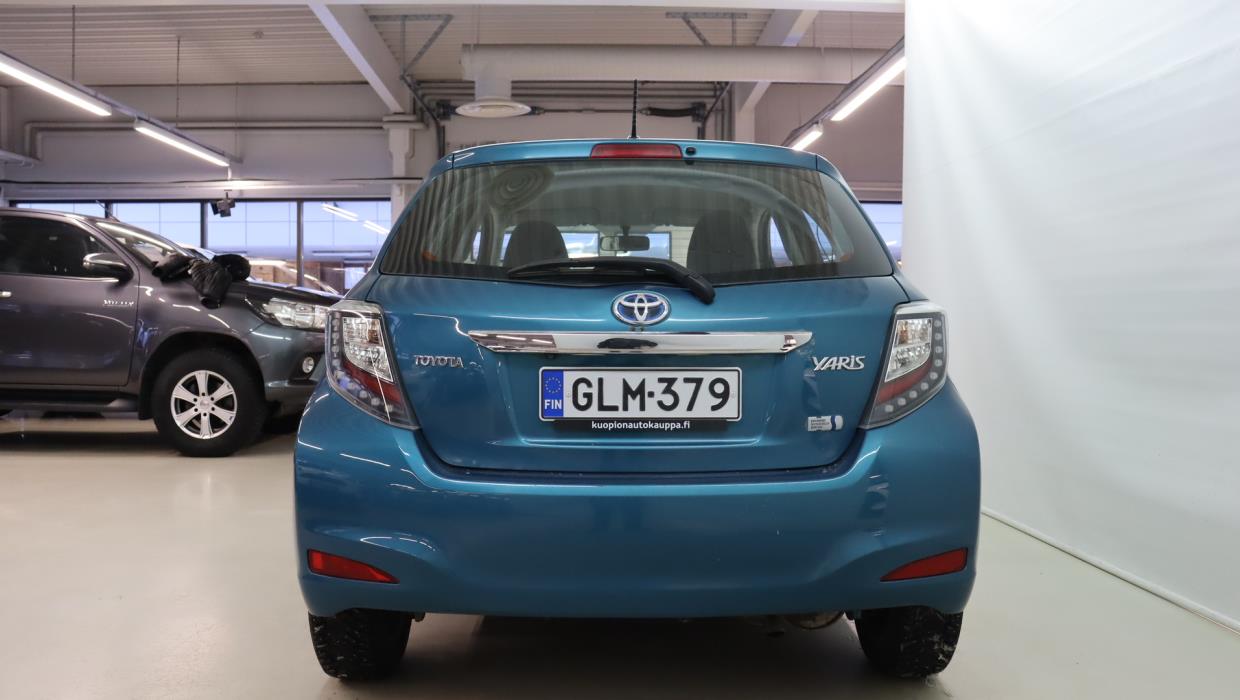 TOYOTA Yaris 2013