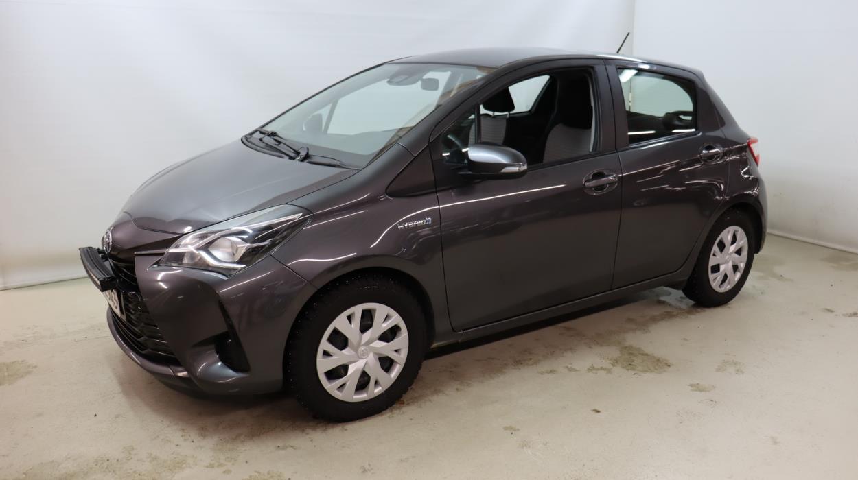 TOYOTA Yaris 2018
