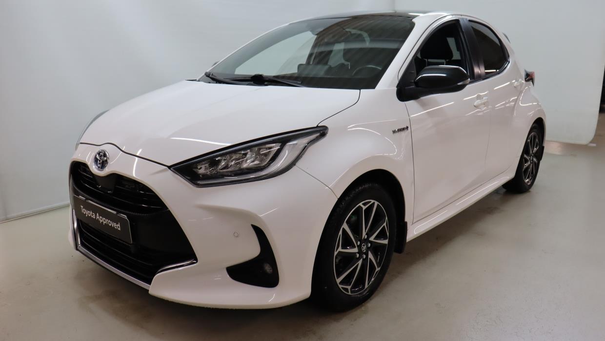 TOYOTA Yaris 2021