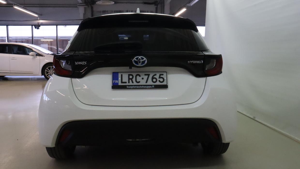 TOYOTA Yaris 2022