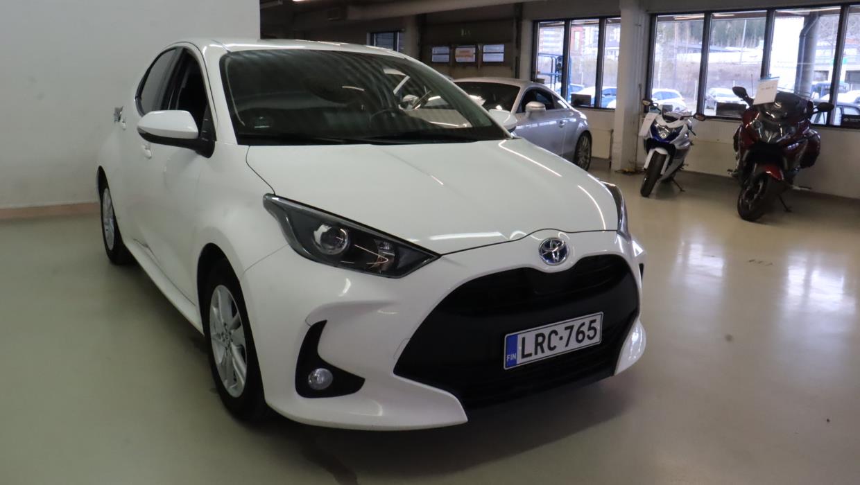 TOYOTA Yaris 2022