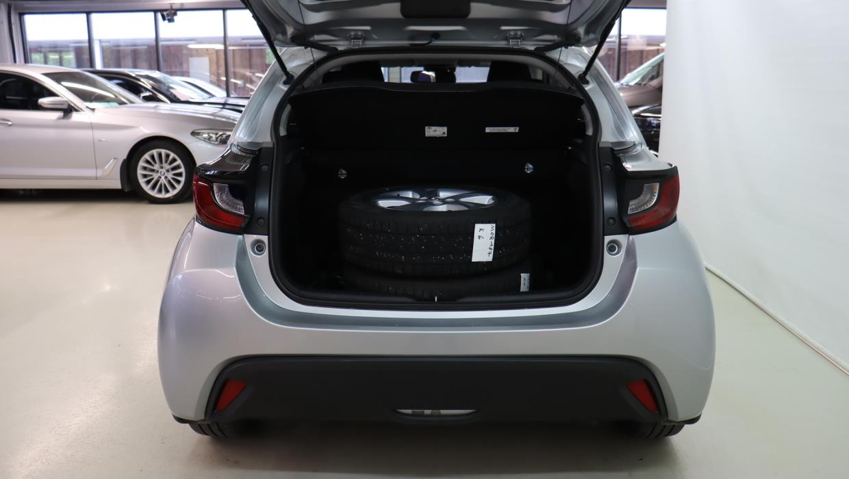 TOYOTA Yaris 2022