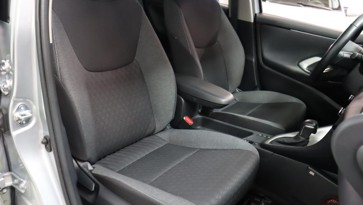 TOYOTA Yaris 2022