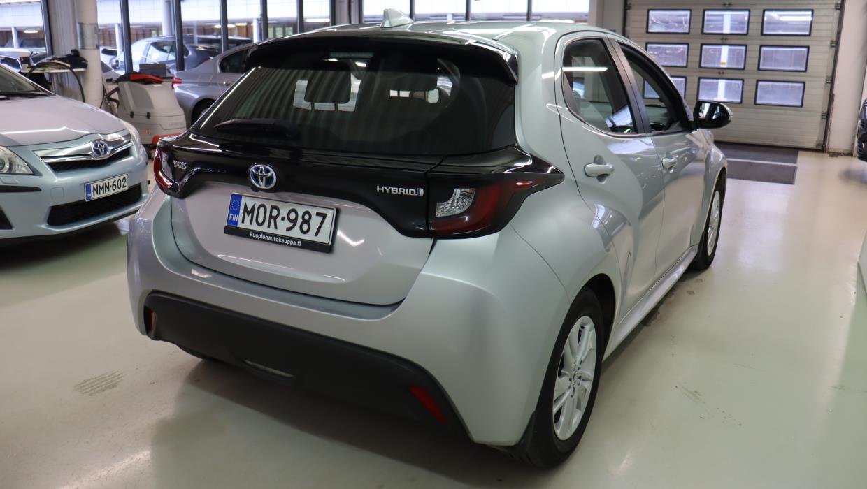 TOYOTA Yaris 2022