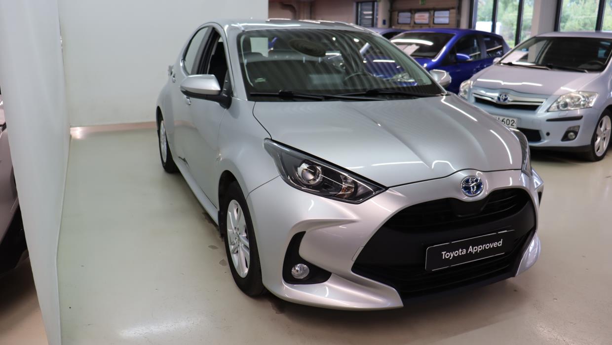 TOYOTA Yaris 2022