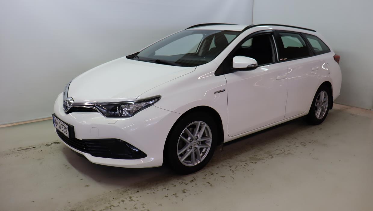 TOYOTA Auris 2017